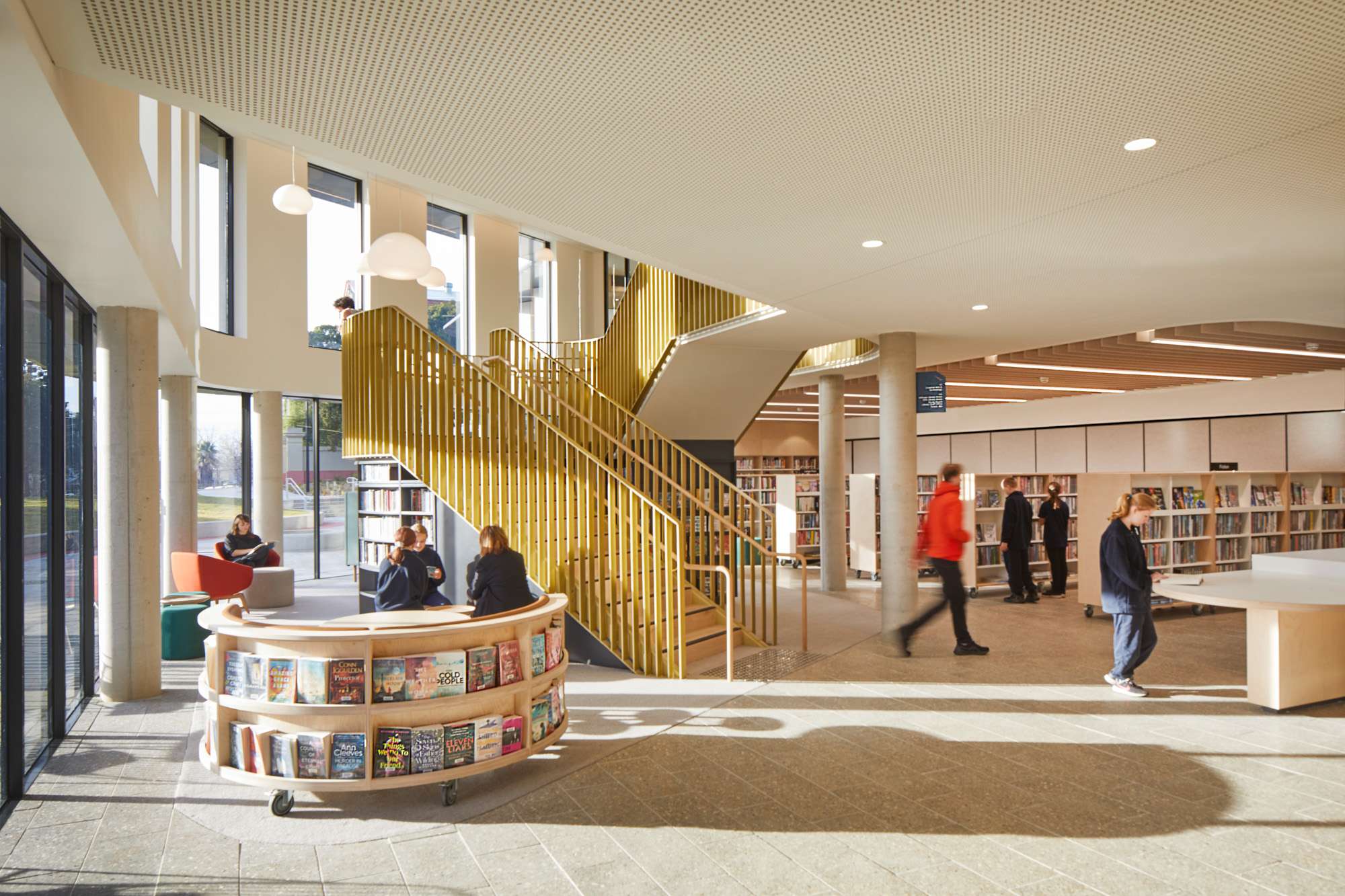 Hilltops Young HS Library_Martin Mischkulnig_Screen_13
